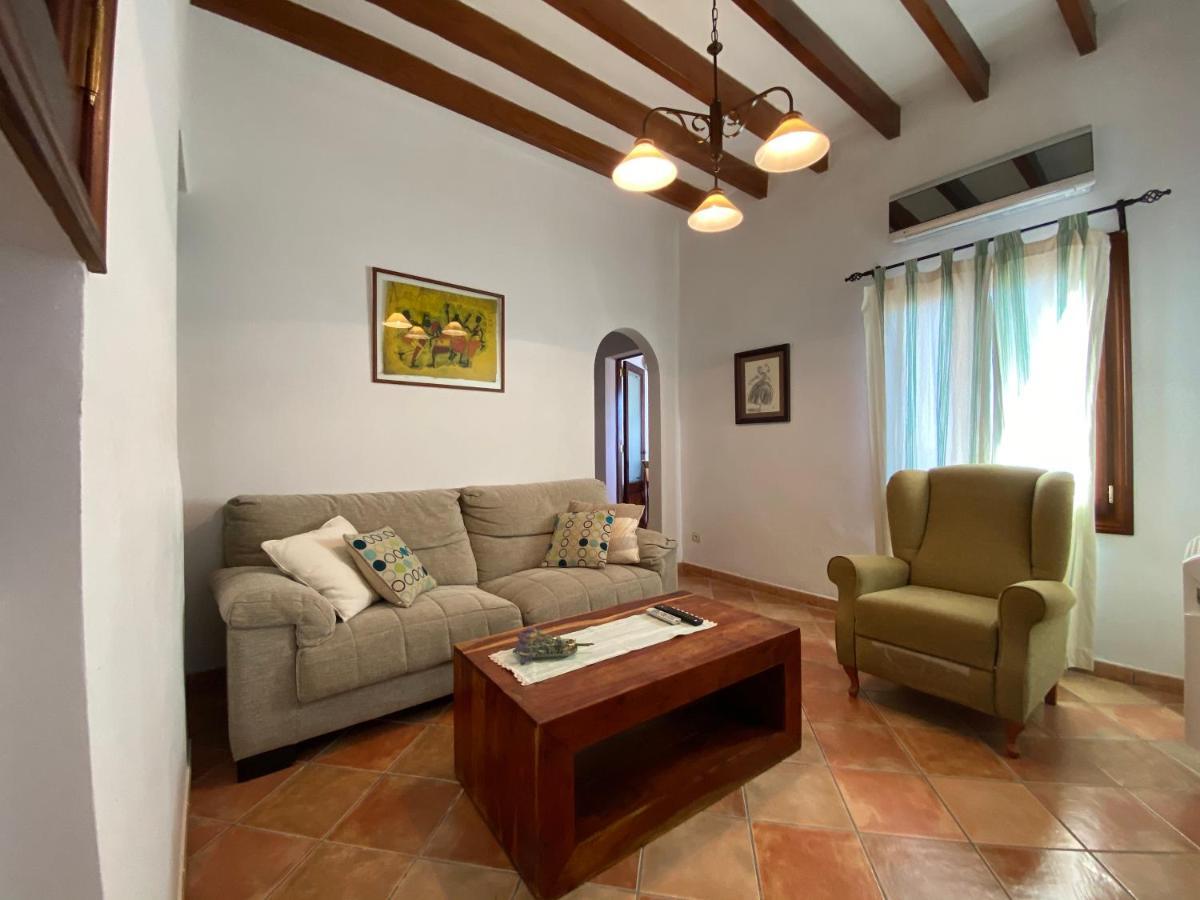 Casa Nuria, En El Centro, Al Lado De La Escalinata Del Calvario Para 6 Personas Pollenca Exterior photo
